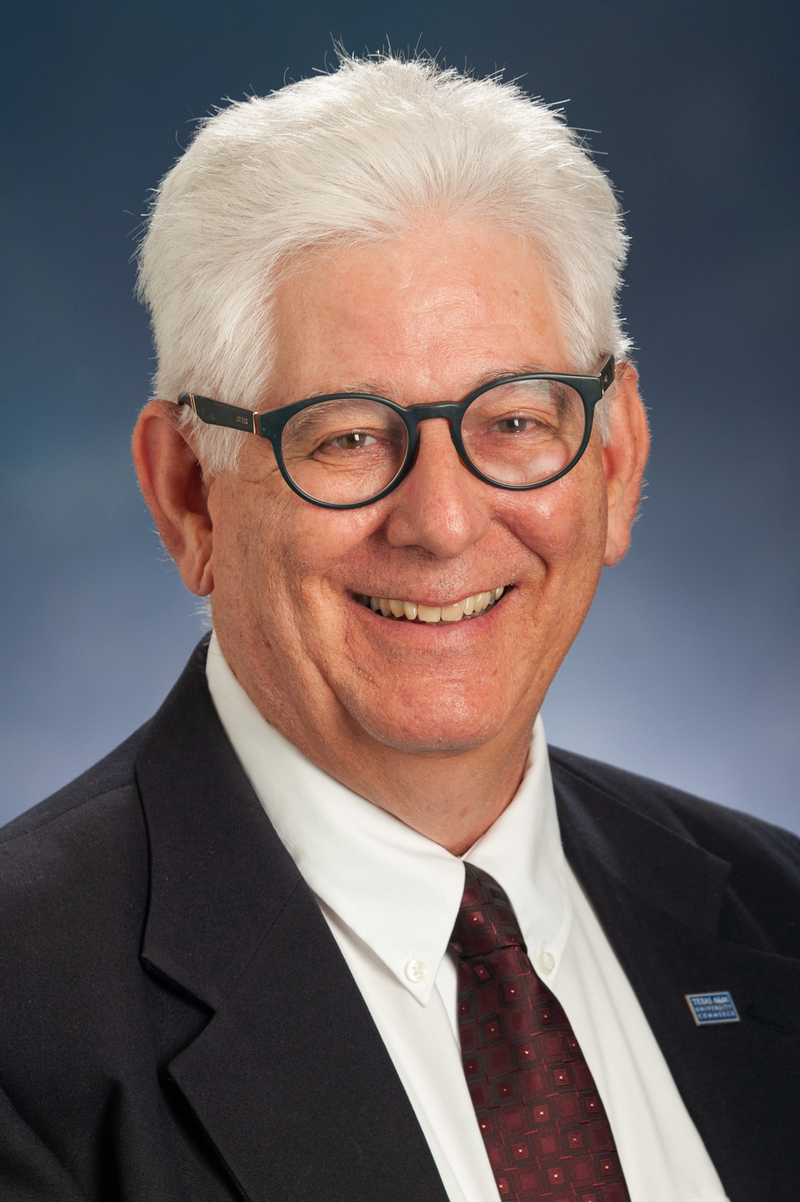 headshot of Josh Thompson